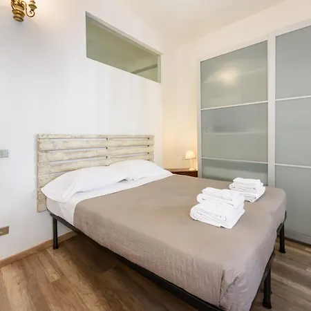 Apartment Artist's Refuge By Mmega Florenz