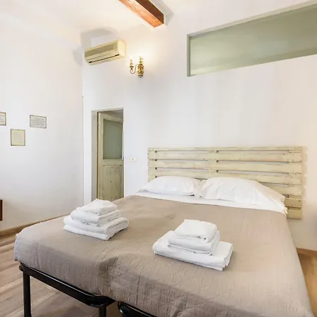 Artist's Refuge By Mmega Apartament Florencja